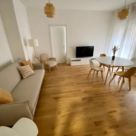 Brand New Flat Ready To Welcome You To Milan! Apartment Milan